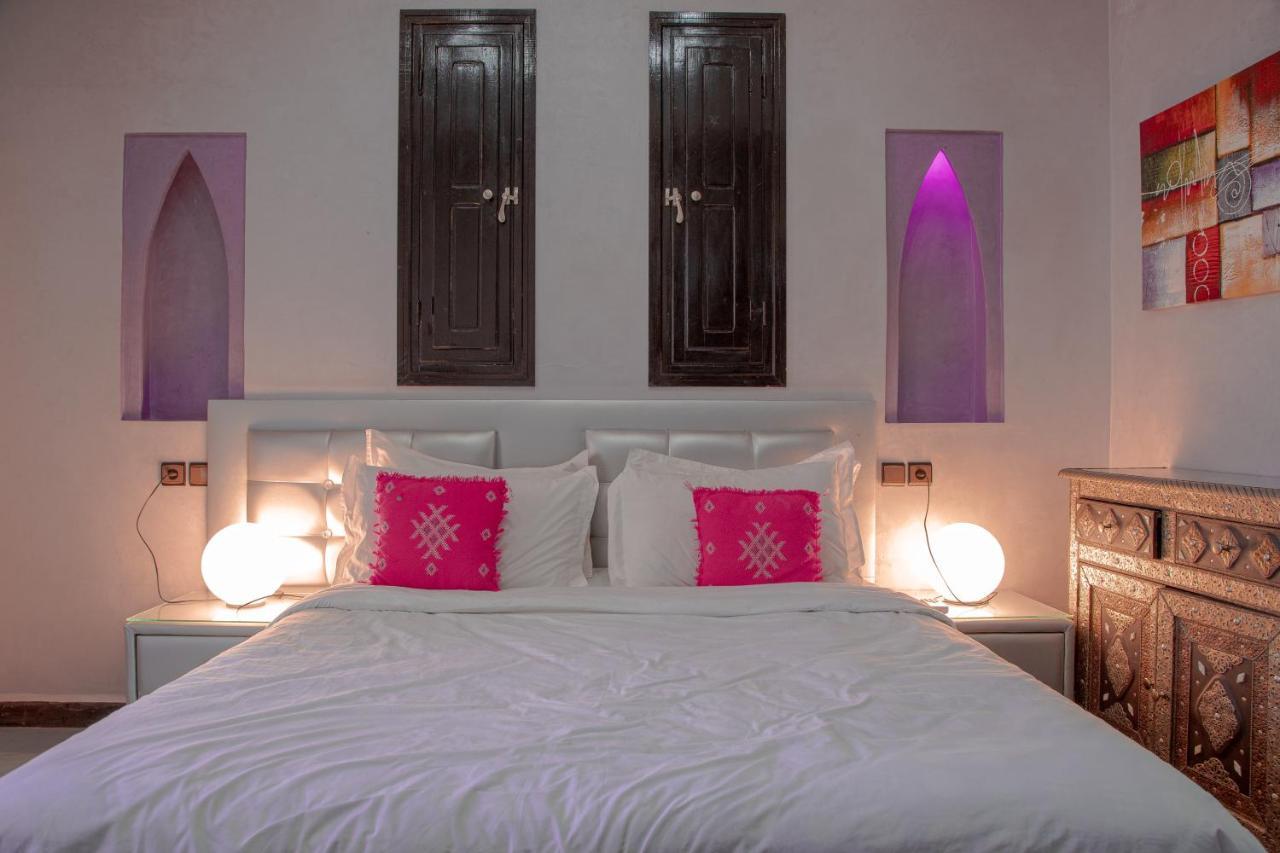 Jnanat Aicha Guesthouse Wawizelte Ngoại thất bức ảnh