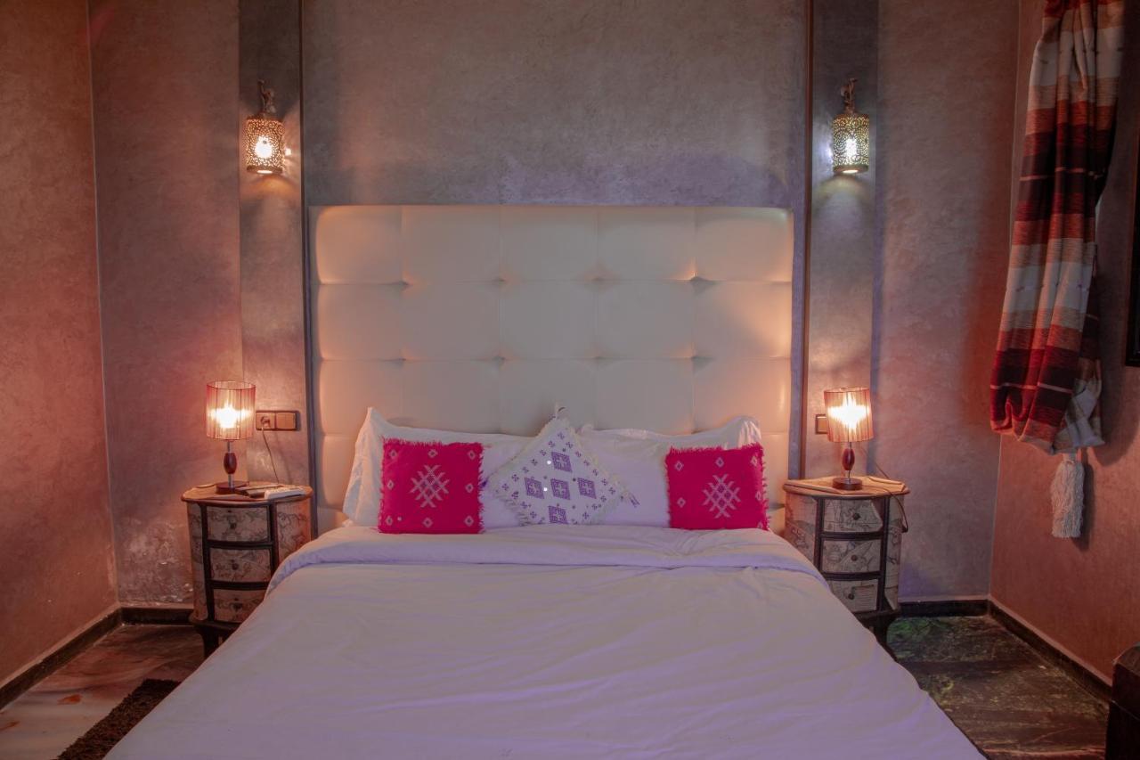 Jnanat Aicha Guesthouse Wawizelte Ngoại thất bức ảnh
