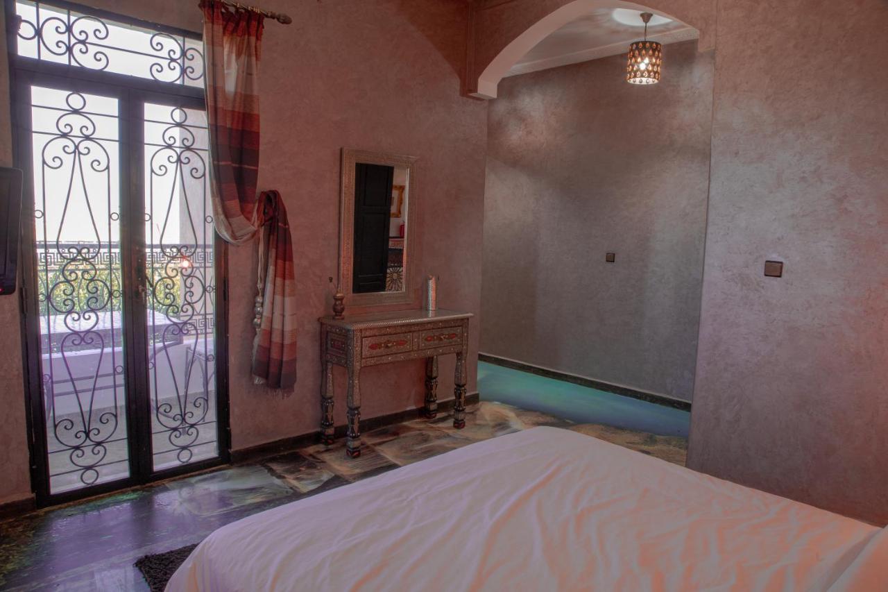 Jnanat Aicha Guesthouse Wawizelte Ngoại thất bức ảnh