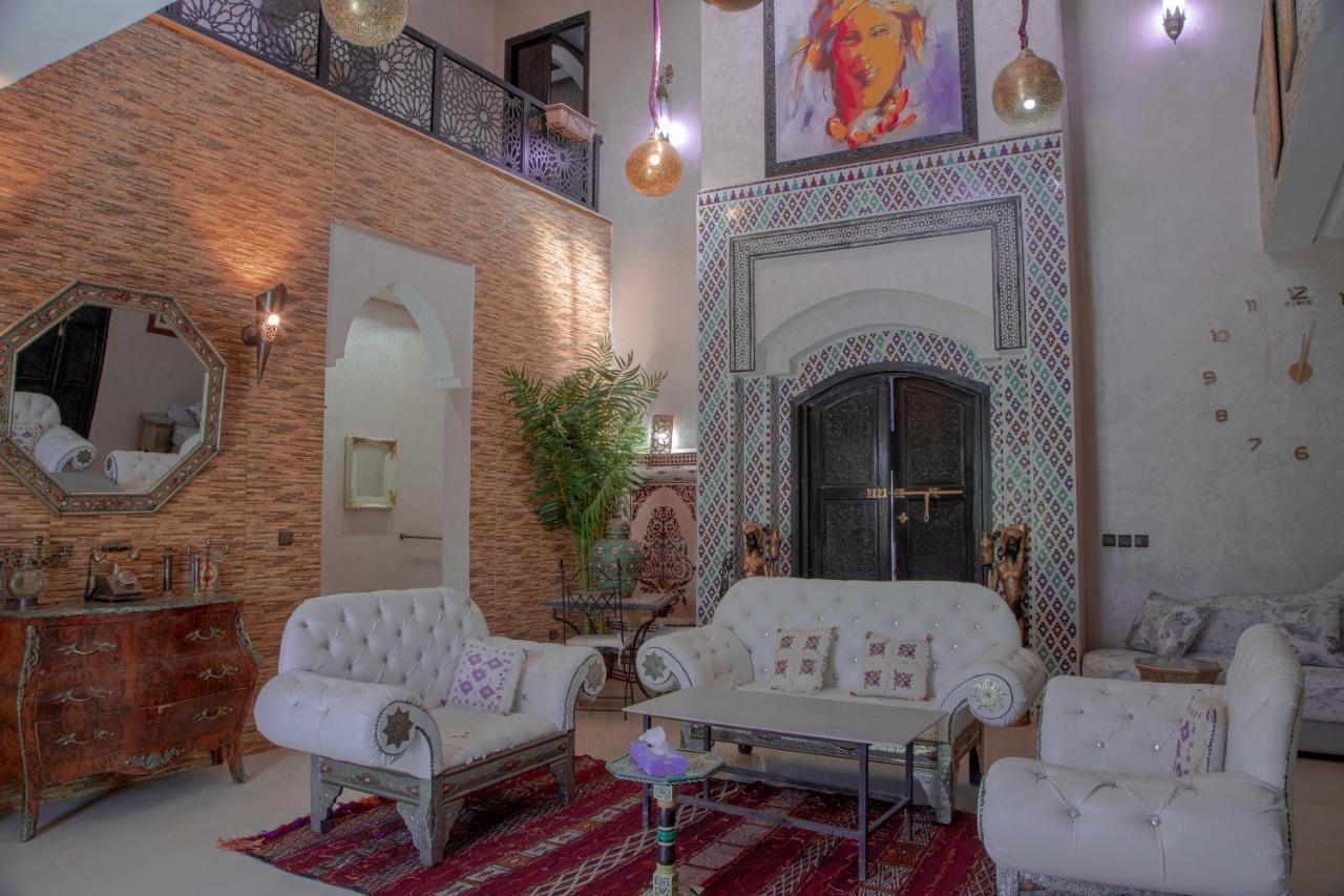 Jnanat Aicha Guesthouse Wawizelte Ngoại thất bức ảnh