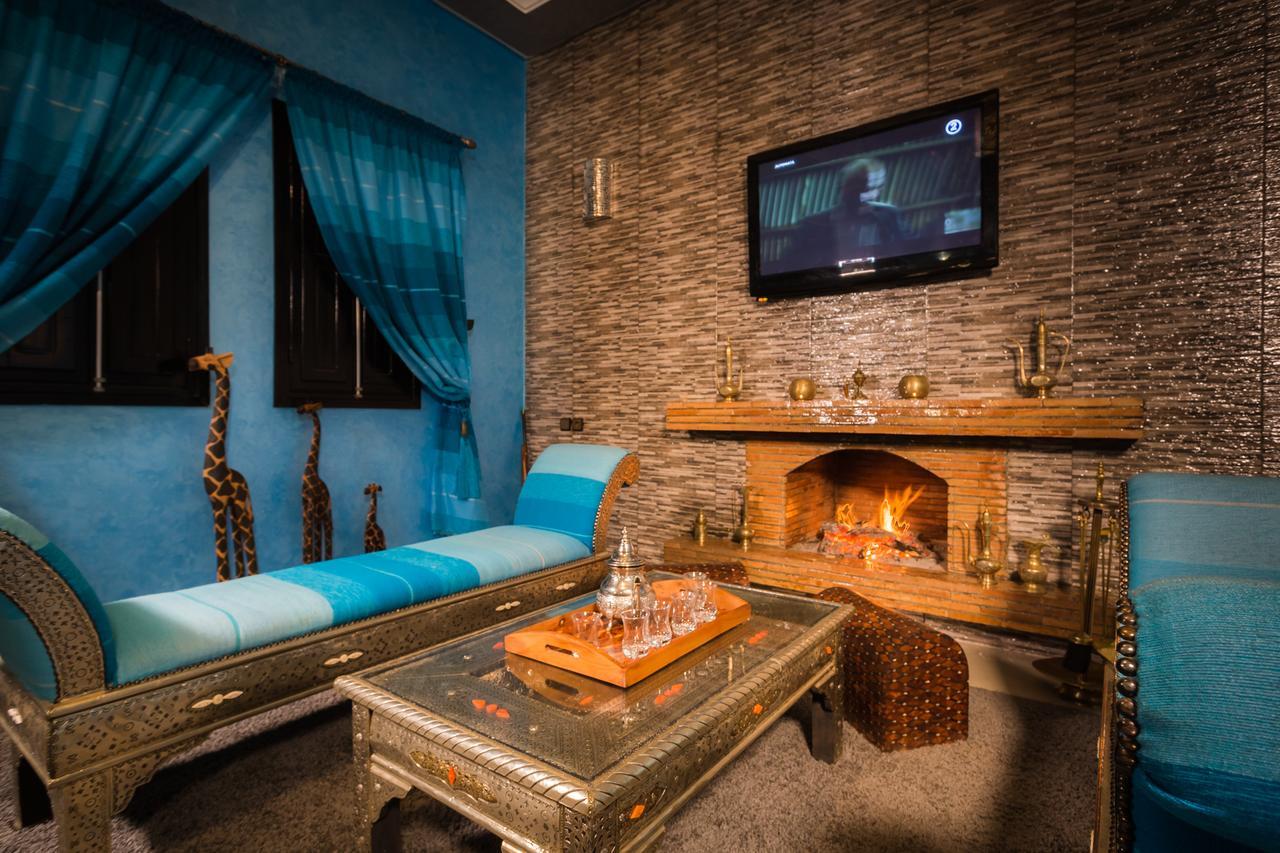 Jnanat Aicha Guesthouse Wawizelte Ngoại thất bức ảnh